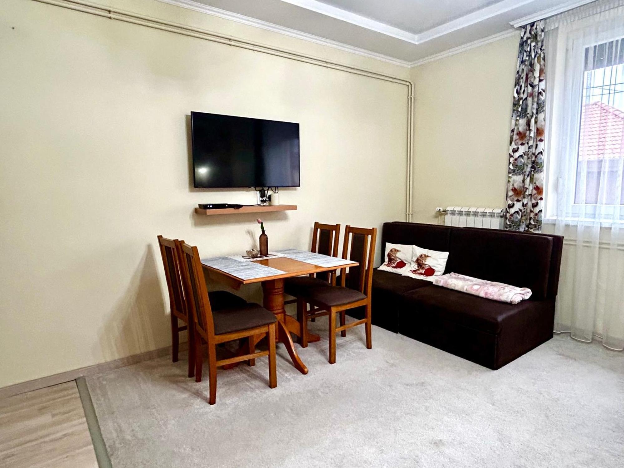 Belien Apartman Mako Exterior photo